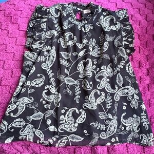 Philosophy Women’s Sleeveless Black and White Floral Blouse Size 1X